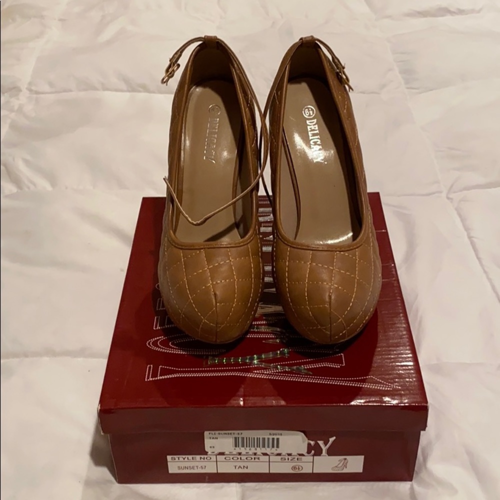 Delicacy Tan Heels